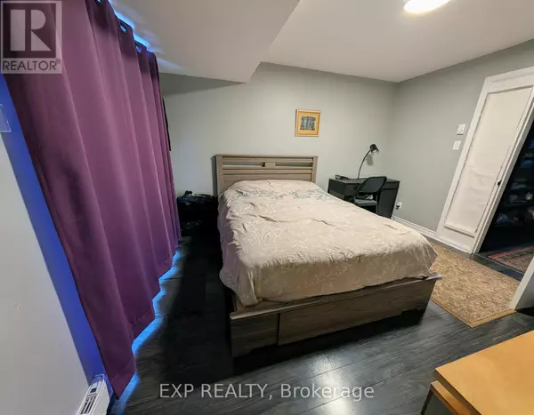 Ottawa, ON K2G4N1,3D CRESTLEA CRESCENT