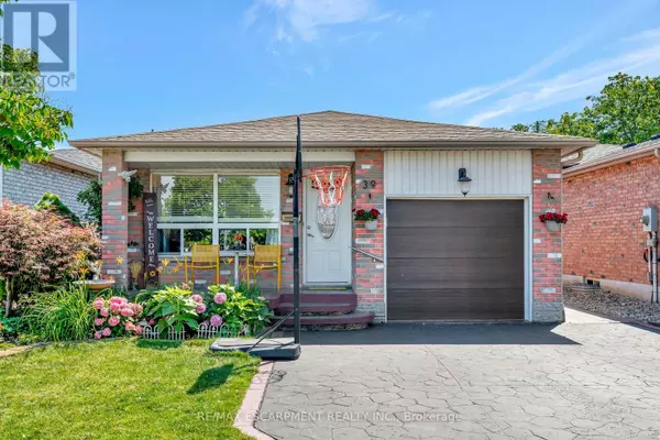 Hamilton (ryckmans), ON L9B2T5,39 MARILYN COURT