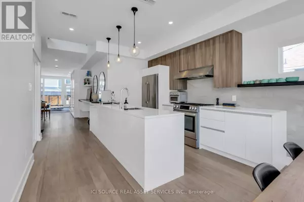 103 ARMSTRONG STREET, Ottawa, ON K1Y2V6