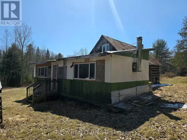 Greater Madawaska, ON K0J1G0,322 LOWER SPRUCE HEDGE ROAD