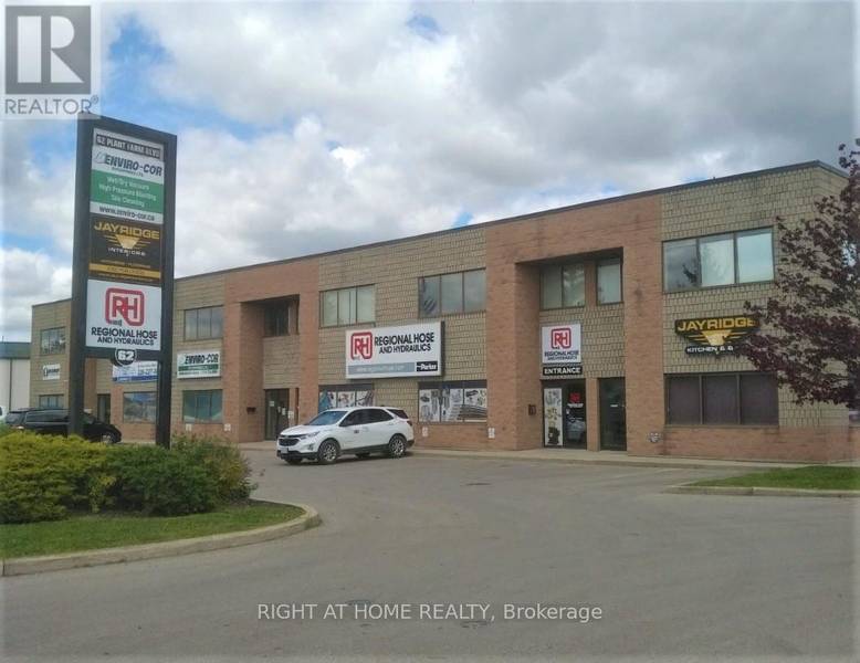 62 Plant Farm BLVD #3, 4, 7, Brantford, ON N3S7W3