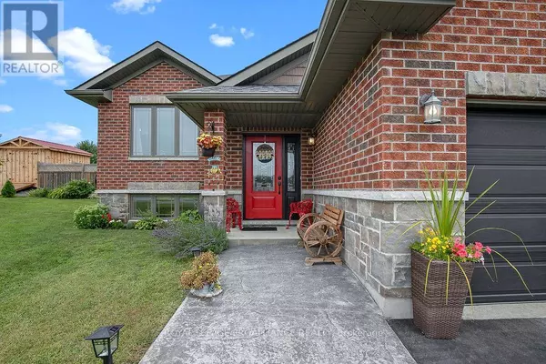 Quinte West, ON K0K2C0,4 ASHWOOD CRESCENT