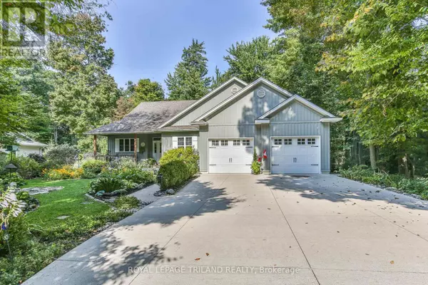 Lambton Shores, ON N0M1T0,8342 OAKWOOD DRIVE