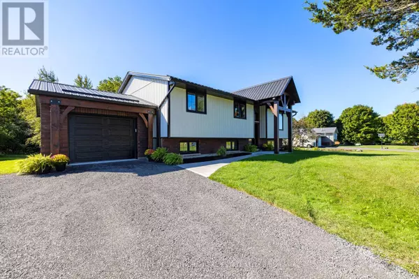 Quinte West (murray Ward), ON K8V5P7,971 POWERLINE ROAD