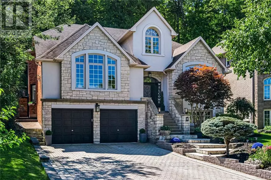 8 ORR CRESCENT, Hamilton (stoney Creek), ON L8G5C6