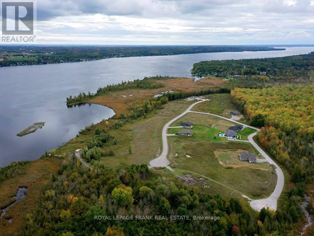 Kawartha Lakes (verulam), ON K0M1N0,9 NIPIGON STREET