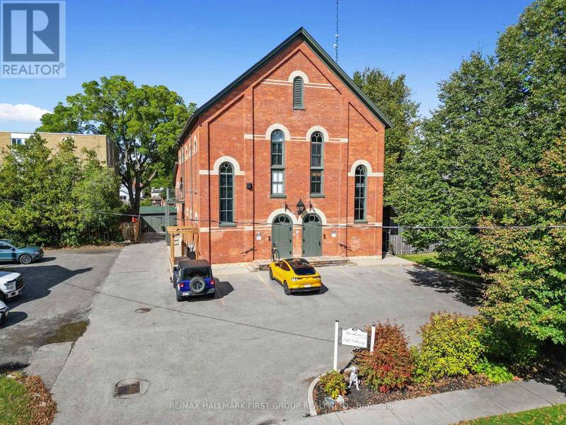 18 Chapel ST #2, Cobourg, ON K9A1H9