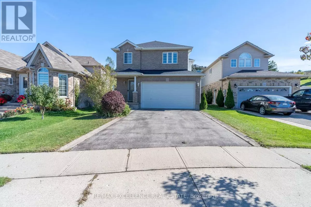 Cambridge, ON N1P1H8,533 LANGLAW DRIVE