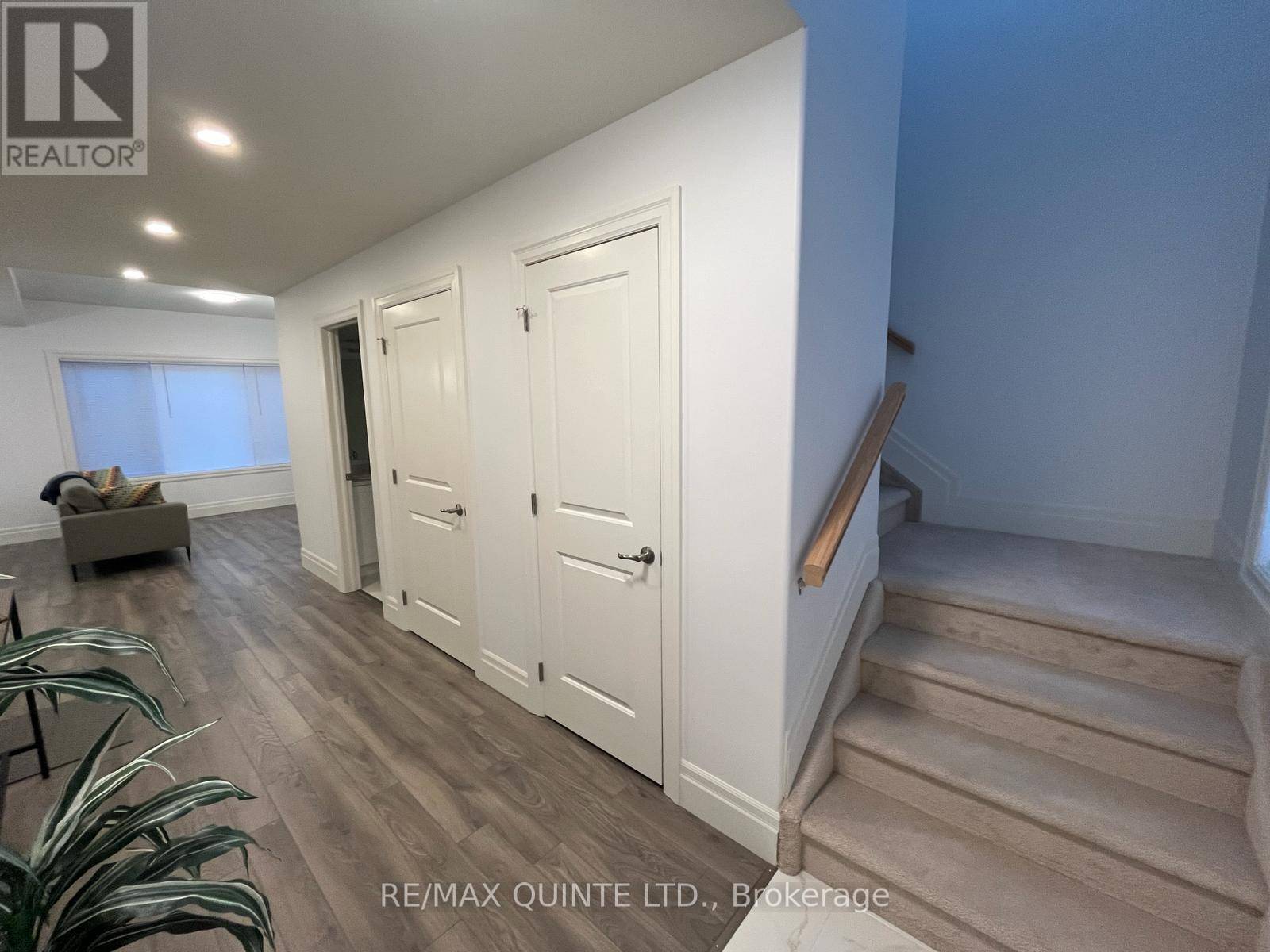 Prince Edward County (picton), ON K0K2T0,54 CAMPBELL CRESCENT
