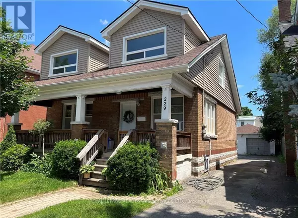 229 Ottawa ST South #Upper, Hamilton (delta), ON L8K2E7