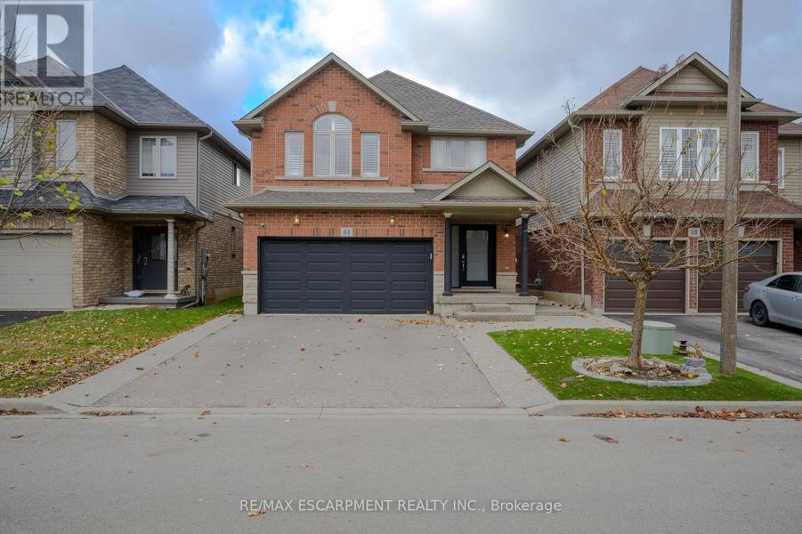 44 PELECH CRESCENT, Hamilton (stoney Creek Mountain), ON L0R1P0