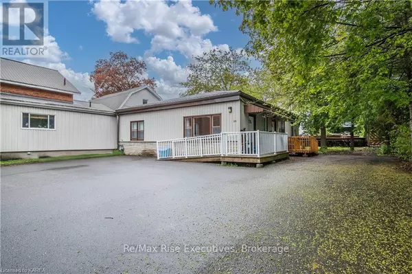 Greater Napanee, ON K7R1Z7,89 DUNDAS STREET W