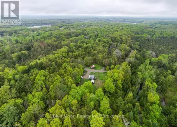 North Frontenac (frontenac North), ON K0H1K0,1108 SOUTH ROAD