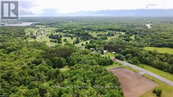 South Frontenac (frontenac South), ON K0H2W0,7568 HIGHWAY 38