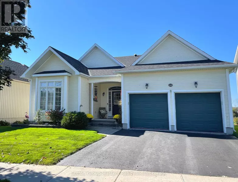 44 COUNTRY CLUB DRIVE, Loyalist (bath), ON K0H1G0