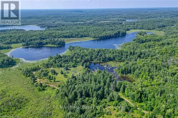 LOT 11, 12 THUNDER LANE, Central Frontenac (frontenac Centre), ON K0H1B0