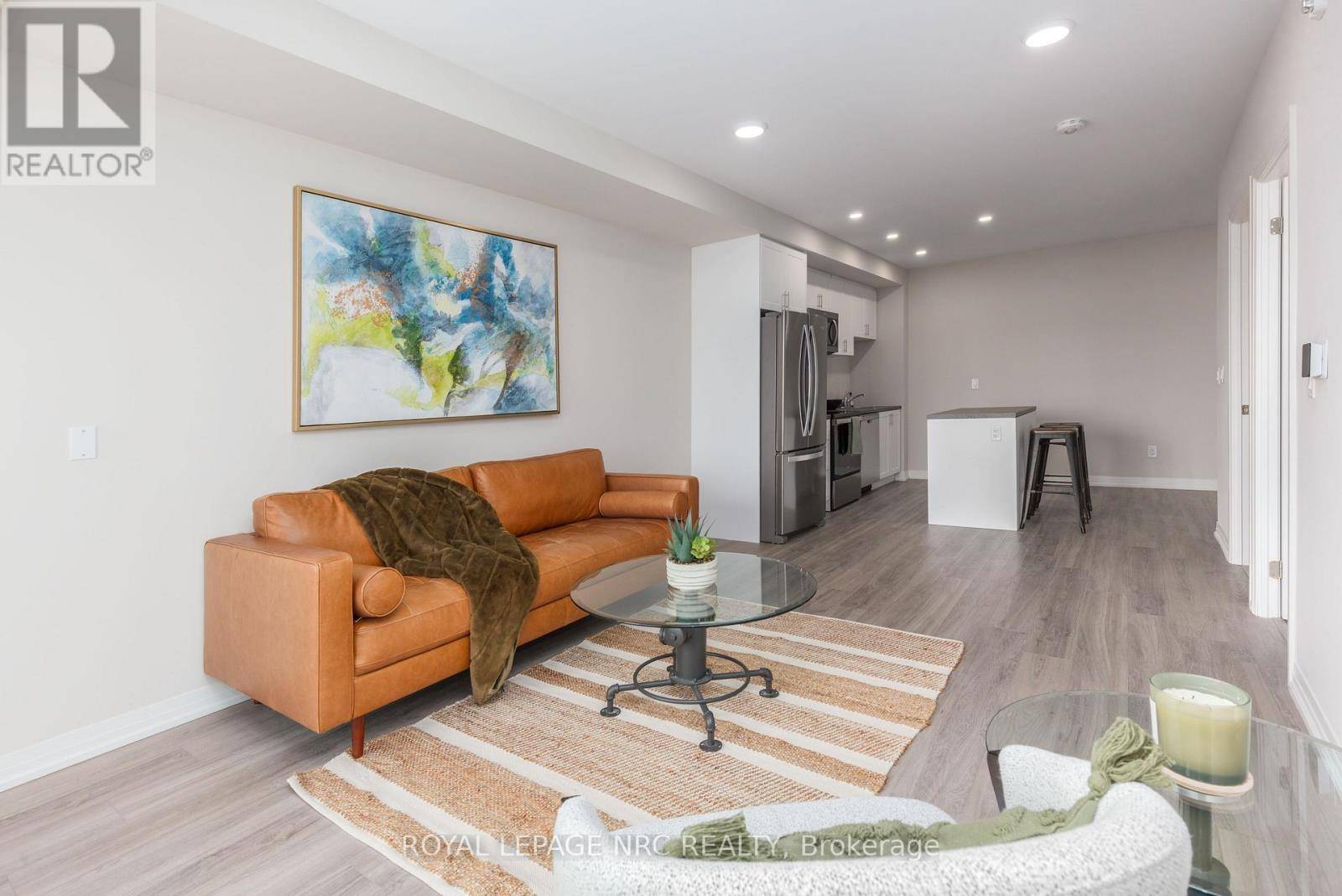 St. Catharines (oakdale), ON L2P2T9,50 HERRICK AVE #318