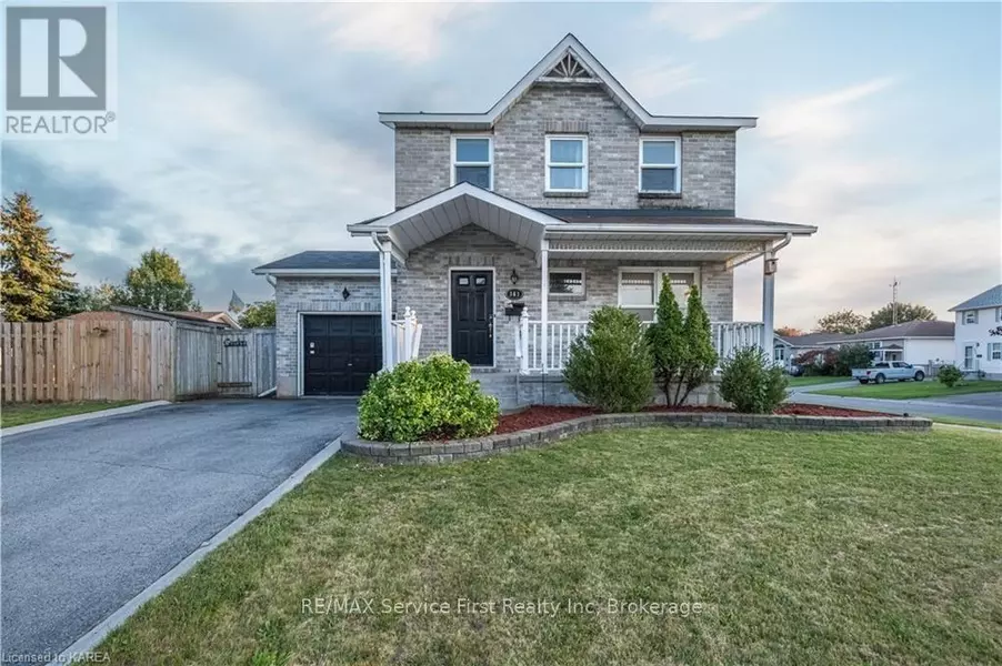 363 WATERLOO DRIVE, Kingston (east Gardiners Rd), ON K7M8L2