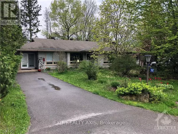 13 BAYVIEW CRESCENT, Montague (901 - Smiths Falls), ON K7A5B8