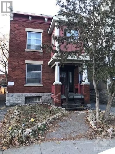 207 YORK STREET, Ottawa, ON K1N5T7