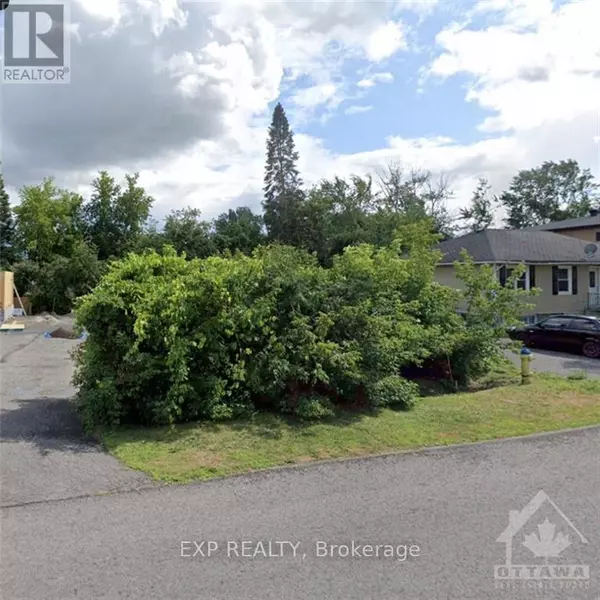 1640 KINGSDALE AVENUE, Ottawa, ON K1T1H4