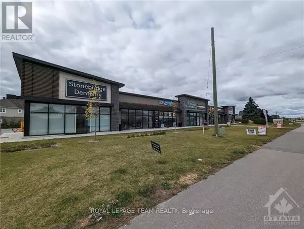 Barrhaven (7711 - Barrhaven - Half Moon Bay), ON K2J7B8,3812 GREENBANK RD #3