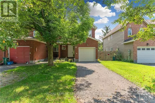 31 ROBARTS CRESCENT, Ottawa, ON K2L3Z4