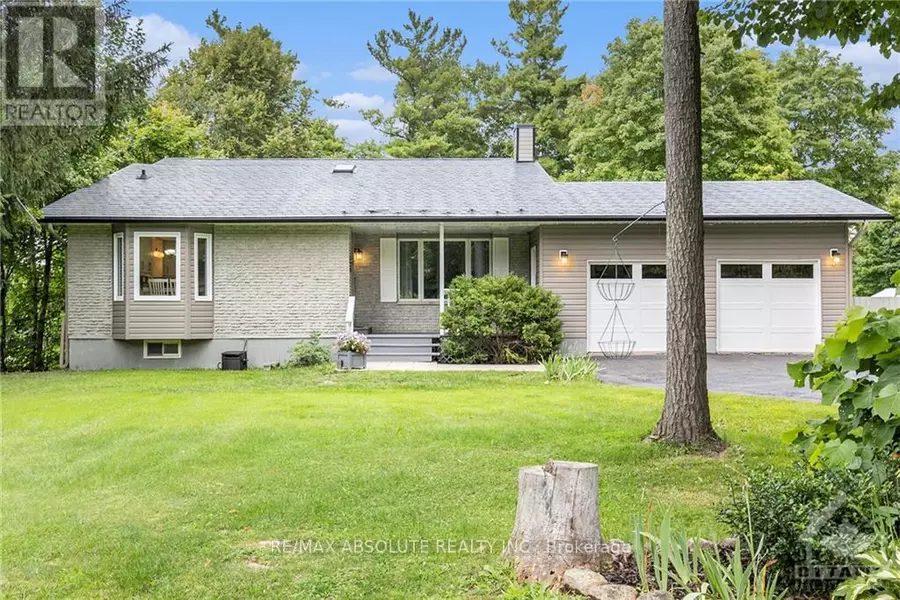 10 WOODLAND DRIVE, Mcnab/braeside, ON K0A1G0