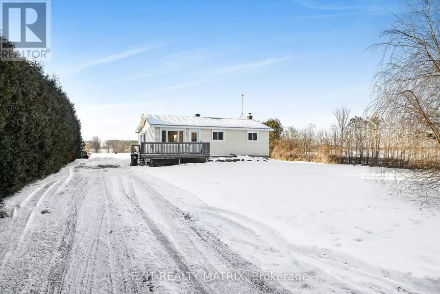 590 COUNTY RD 10 ROAD, East Hawkesbury, ON K0B1P0