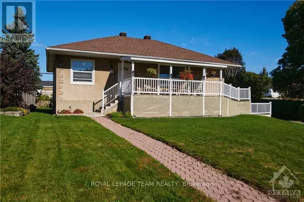 23 DAVID DRIVE, Ottawa, ON K2G2M8