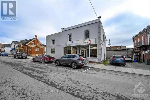 1 WILLIAM STREET E, Smiths Falls (901 - Smiths Falls), ON K7A1C1