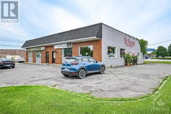 Smiths Falls (901 - Smiths Falls), ON K7A4W8,202 PERCY STREET