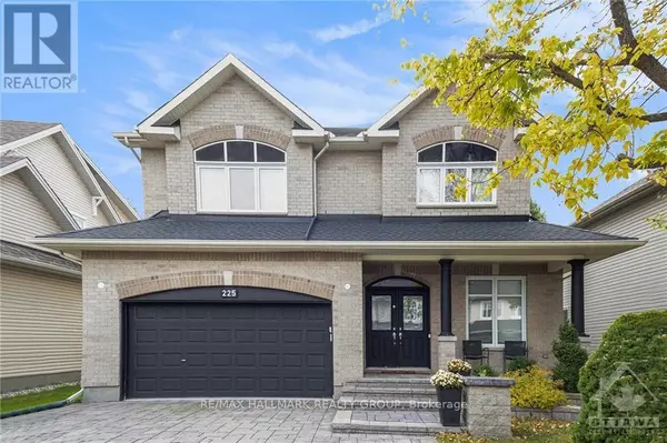 225 BRADWELL WAY, Ottawa, ON K1T4J5