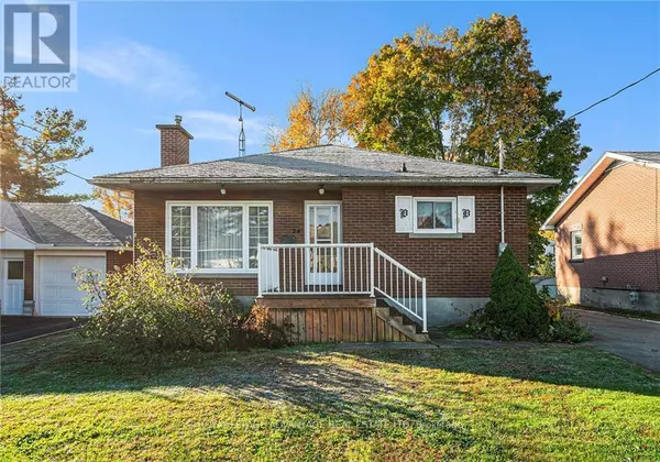 24 MCLEAN BOULEVARD, Perth, ON K7H2Z3