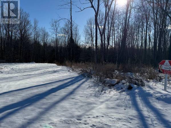 LOT PARKHILL CIRCLE, South Glengarry, ON K0C1Z0