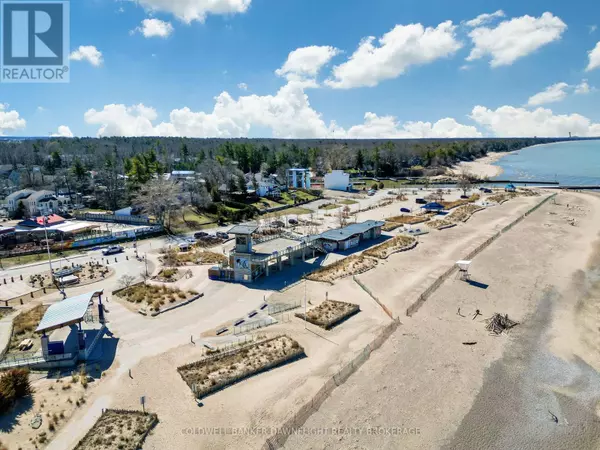 Lambton Shores (grand Bend), ON N0M1T0,9 PINE ST #101