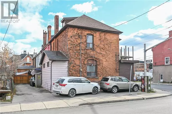 Hamilton, ON L8R2B3,30 CANNON Street W