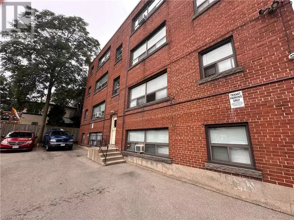 Hamilton, ON L8P3C2,119 MacNab Street S Unit# 4