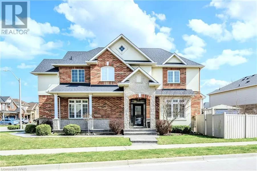 60 SPRINGBREEZE Heights, Hamilton, ON L8E0B3