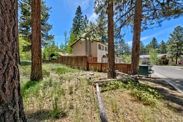 South Lake Tahoe, CA 96150,3808 Larch Avenue