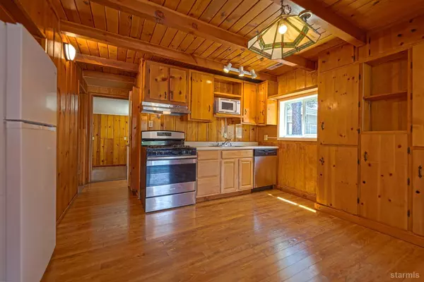 South Lake Tahoe, CA 96150,3886 Pioneer Trail #A&B