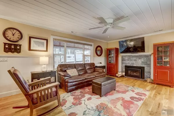 1031 Stockton Avenue, South Lake Tahoe, CA 96150