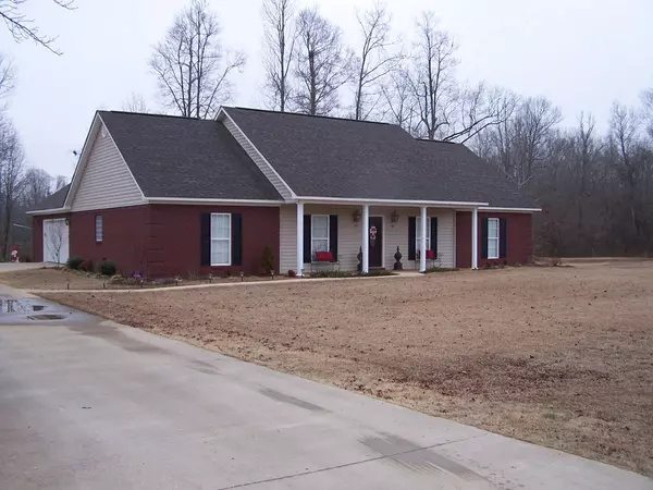 329 HARDIN Cr., Pontotoc, MS 38863