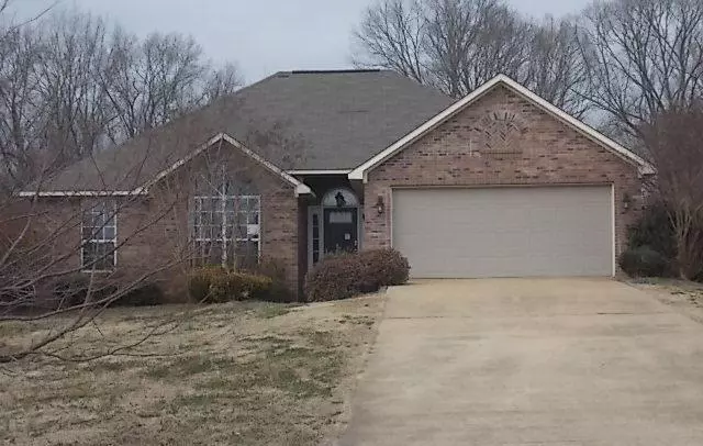 874 MALLARD LAKE Dr., Baldwyn, MS 38824