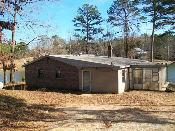 374 Mountain Leader Trail, Tupelo, MS 38804