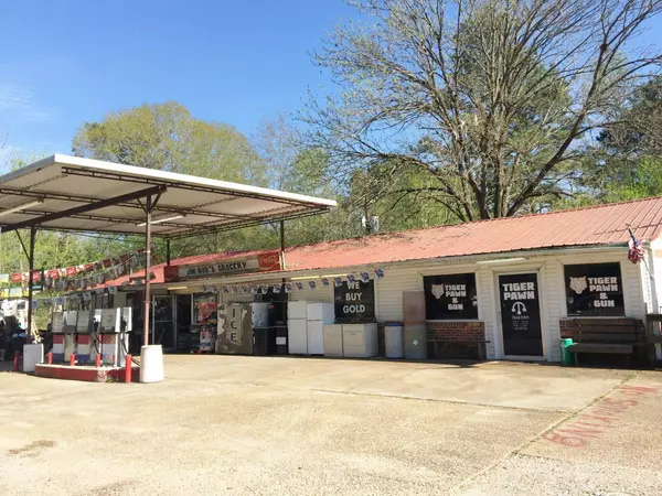 Saltillo, MS 38866,469 Mobile St.