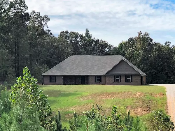 259 Perry Road, Mantachie, MS 38855