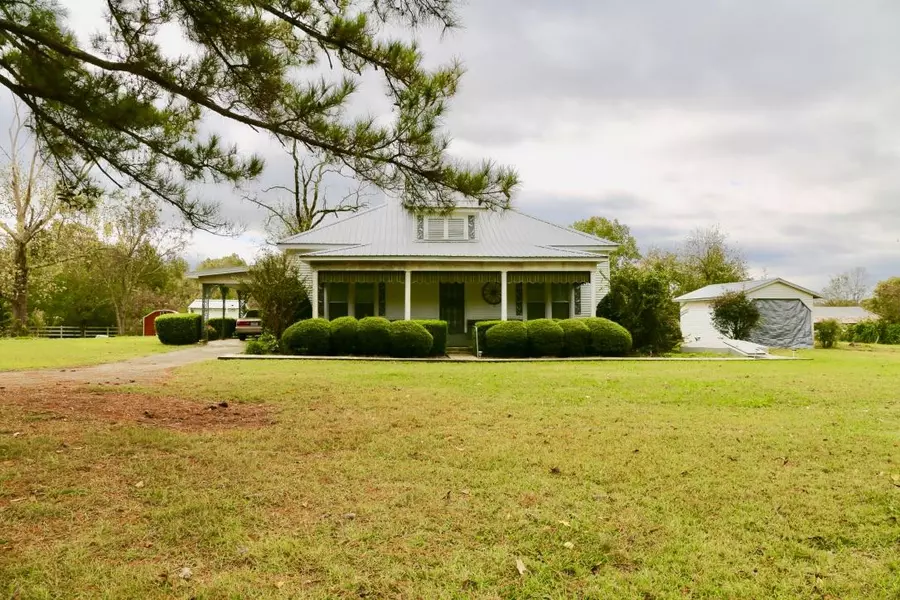 123 CR 172, Houston, MS 38851