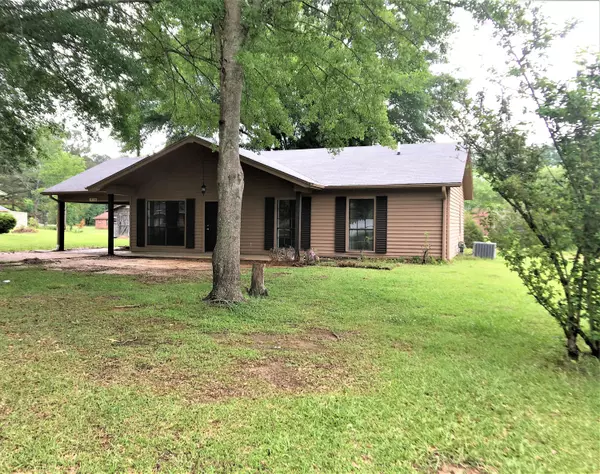 Mantachie, MS 38855,978 Sonny Dr.