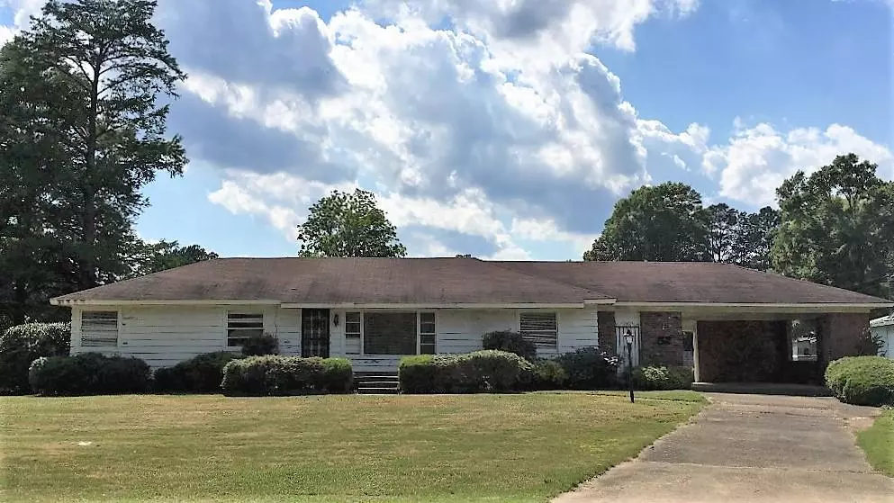 655 N 2nd St., Baldwyn, MS 38824